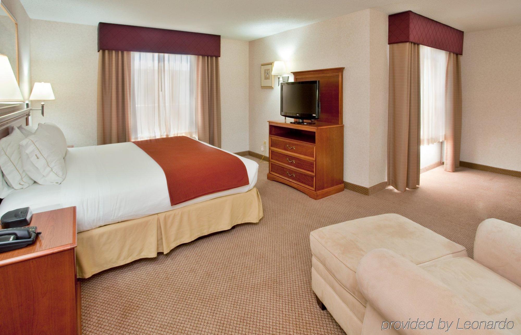 Seasons Inn & Suites Highland Habitación foto