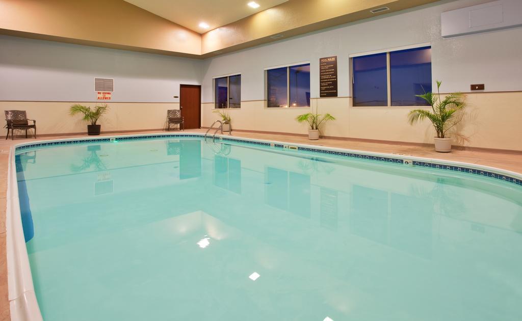 Seasons Inn & Suites Highland Exterior foto